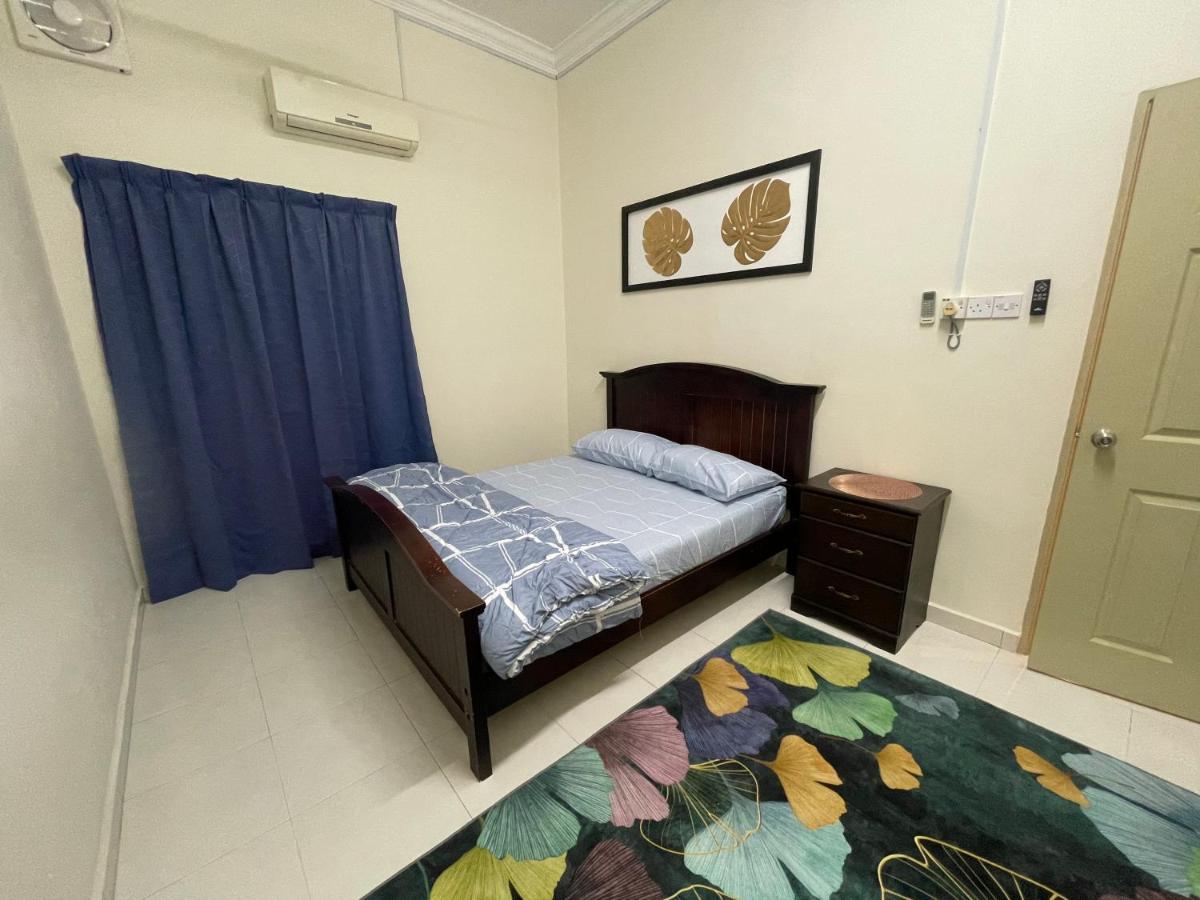 No 61 Nazirin Homestay Tmn Indah Raya 2 Manjung لومو المظهر الخارجي الصورة